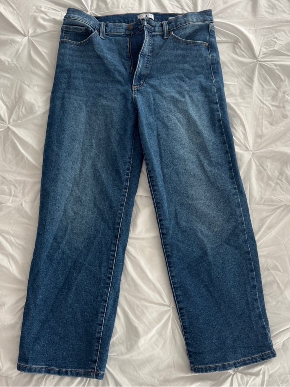 Relaxed straight leg jeans